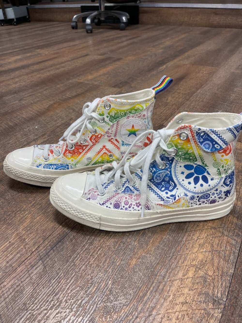 Converse Chuck Taylor Pride Family Unity Rainbow Paisley High Tops Size 8